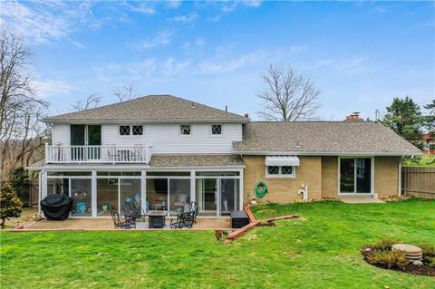 462 Conrad Dr, Mars, PA 16046 photo 2