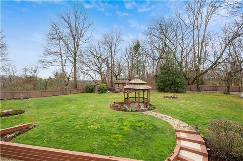 462 Conrad Dr, Mars, PA 16046 photo 3