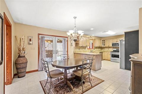 105 Mateer Dr, Monaca, PA 15061 photo 4