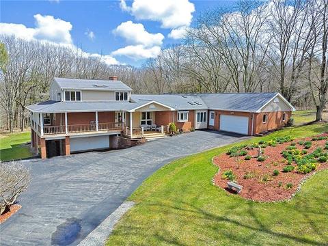 4561 S School Rd, Export, PA 15632