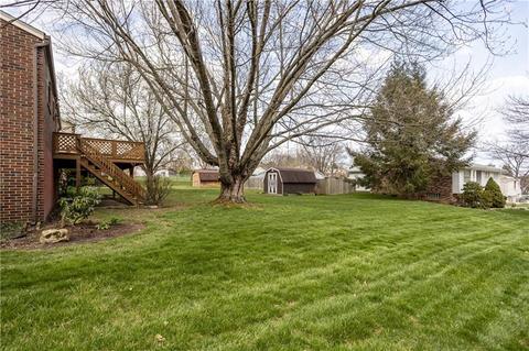 10 Dover, Irwin, PA 15642 photo 23