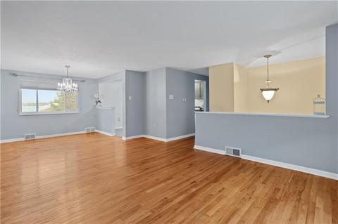 10 Dover, Irwin, PA 15642 photo 4