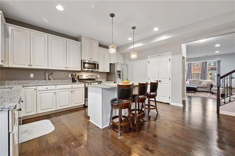 2103 Pointe View Dr, Mars, PA 16046 photo 2