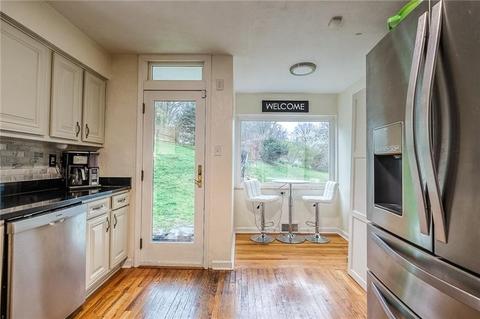 330 Brookside Blvd, Pittsburgh, PA 15241 photo 8