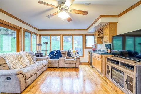 330 Brookside Blvd, Pittsburgh, PA 15241 photo 6