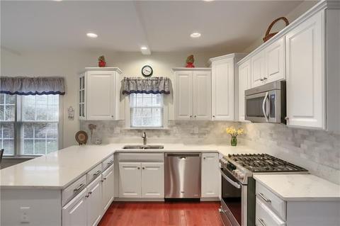 801 Torrey Pine Dr, Mars, PA 16046 photo 5
