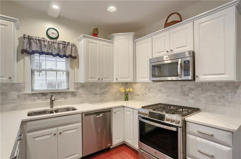 801 Torrey Pine Dr, Mars, PA 16046 photo 6