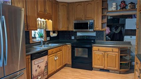 1823 E Mud Pike, Berlin, PA 15530 photo 2