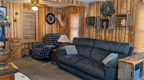 1823 E Mud Pike, Berlin, PA 15530 photo 4