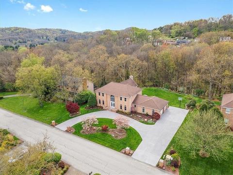 2914 Bryer Ridge Ct, Export, PA 15632 photo 2