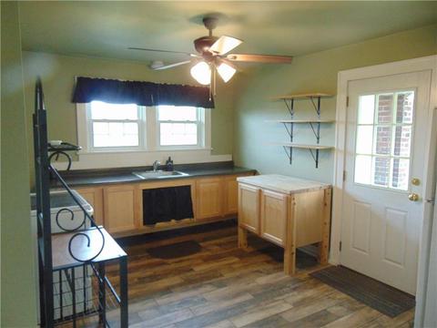 258 Mamont Dr, Export, PA 15632 photo 8