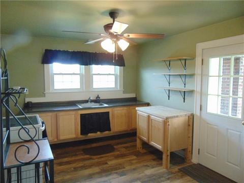 258 Mamont Dr, Export, PA 15632 photo 9