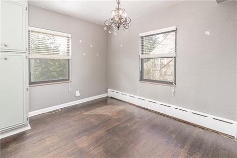 818 Irwin Dr, Pittsburgh, PA 15236 photo 5