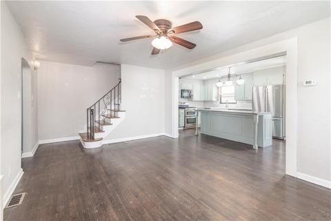 818 Irwin Dr, Pittsburgh, PA 15236 photo 3