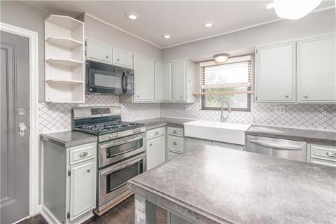 818 Irwin Dr, Pittsburgh, PA 15236 photo 9