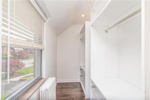 818 Irwin Dr, Pittsburgh, PA 15236 photo 18