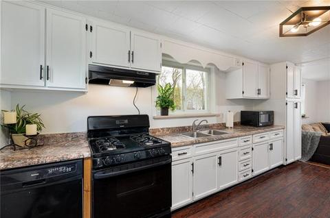 3984 Cole, Hampton, PA 15101 photo 6
