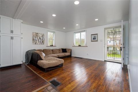 3984 Cole, Hampton, PA 15101 photo 3