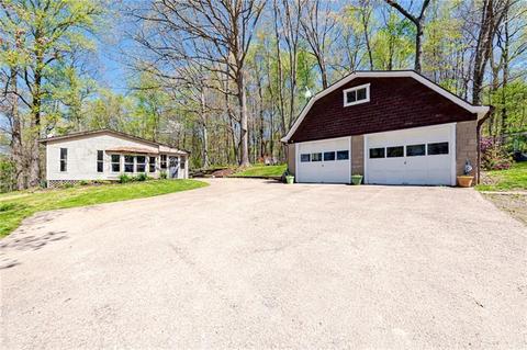 177 Morgan Ln, Export, PA 15632 photo 2