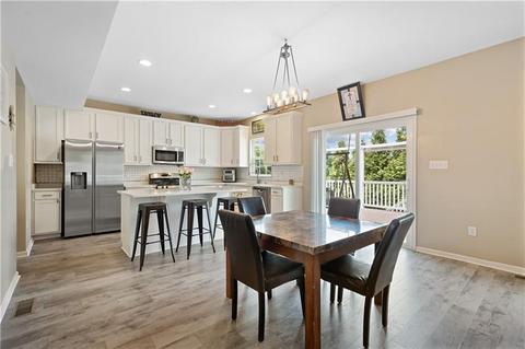 200 Springbrook Dr, Mars, PA 16046 photo 8