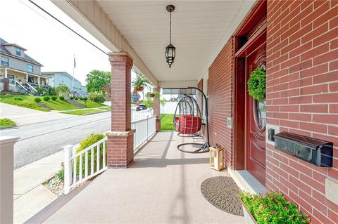308 Walnut St, Irwin, PA 15642 photo 2