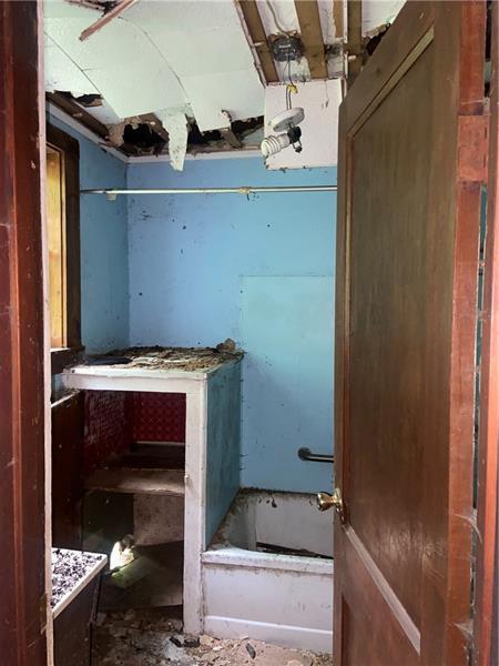 170 First Ave, New Eagle, PA 15067 photo 8