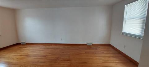 108 General Braddock Dr, North Braddock, PA 15104 photo 6