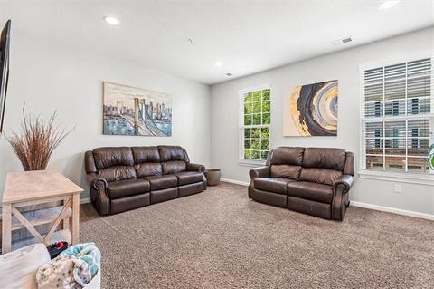 2102 Pointe View Dr, Mars, PA 16046 photo 3