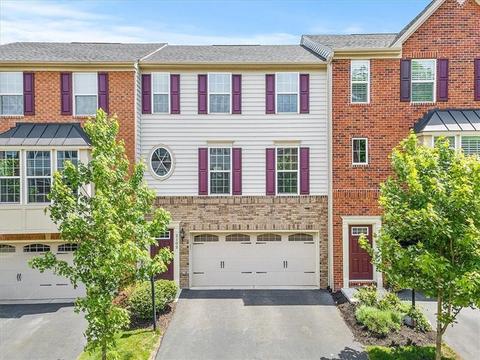 2102 Pointe View Dr, Mars, PA 16046 photo 1