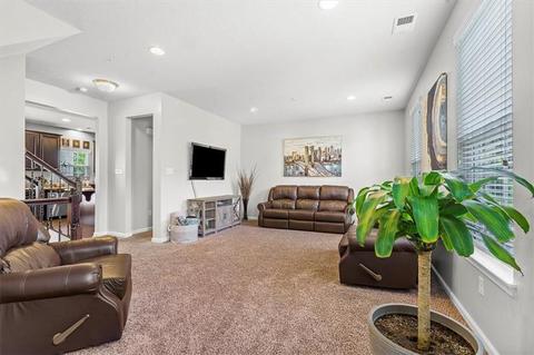 2102 Pointe View Dr, Mars, PA 16046 photo 2