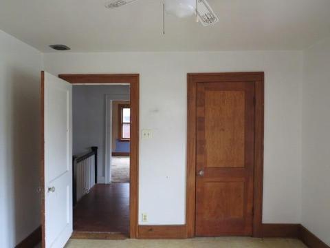 525 Mitchell Ave, Clairton, PA 15025 photo 6