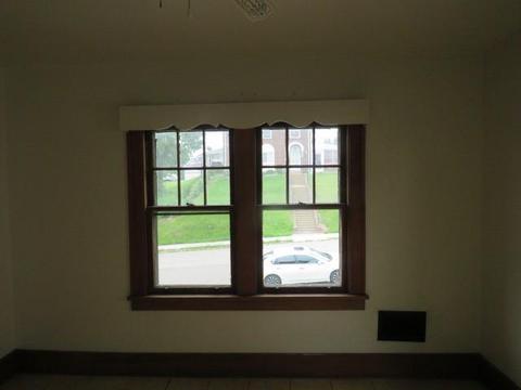 525 Mitchell Ave, Clairton, PA 15025 photo 7