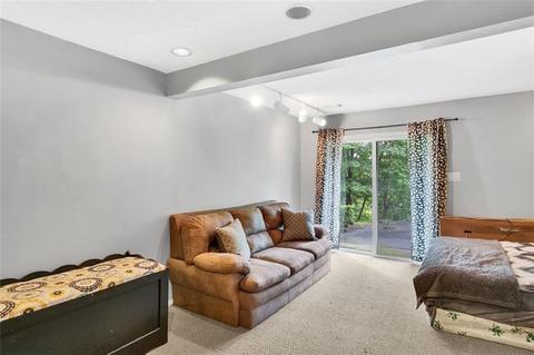 2 Shadow Dr, Pittsburgh, PA 15227 photo 25