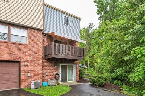 2 Shadow Dr, Pittsburgh, PA 15227 photo 4