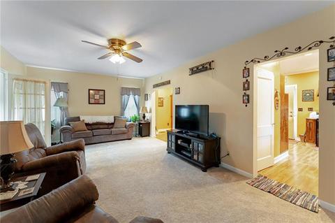 2634 River Rd, Vandergrift, PA 15690 photo 8