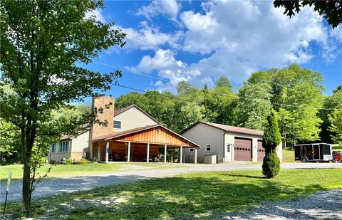 1316 Chicora Rd, Chicora, PA 16025