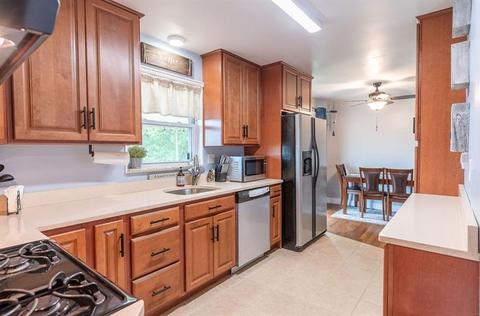 110 Chestnut Dr, Monaca, PA 15061 photo 10