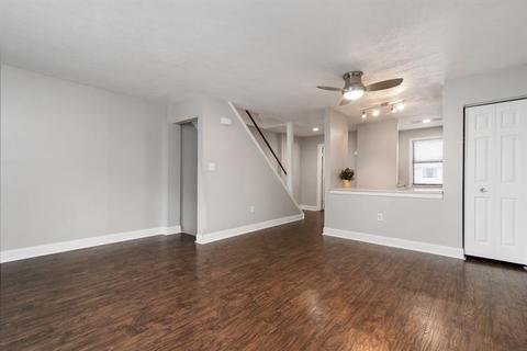 166 Woodhaven Dr, Seven Fields, PA 16046 photo 2