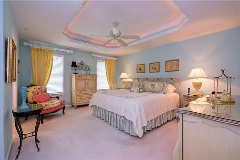 196 Broadstone Dr, Mars, PA 16046 photo 9