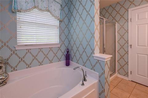 196 Broadstone Dr, Mars, PA 16046 photo 11