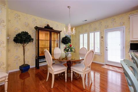 196 Broadstone Dr, Mars, PA 16046 photo 2