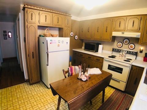199 Main St, New Eagle, PA 15067 photo 4