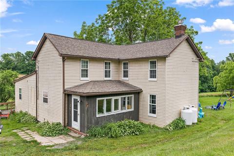 143 Hoon Rd, Butler, PA 16001