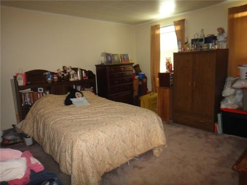 145 Main St, New Eagle, PA 15067 photo 5