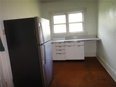 145 Main St, New Eagle, PA 15067 photo 18