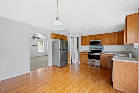 144 Lockheed Dr, Carnot-moon, PA 15108 photo 5