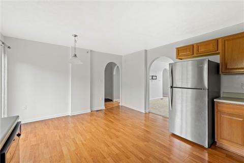 144 Lockheed Dr, Carnot-moon, PA 15108 photo 3