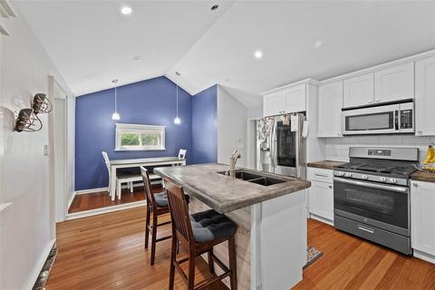 181 Seal Rd, Eighty Four, PA 15330 photo 7
