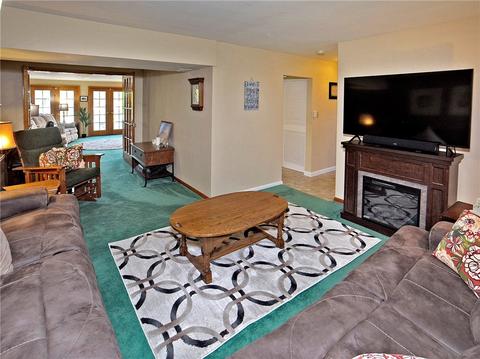 4004 School, Irwin, PA 15642 photo 22