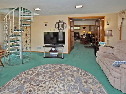 4004 School, Irwin, PA 15642 photo 20